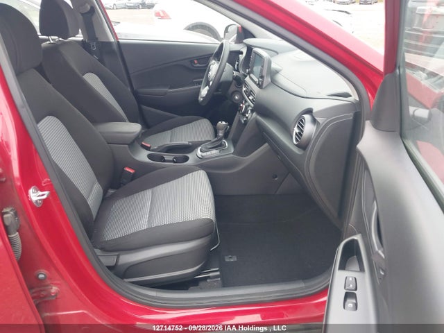 12714752 :رقم المزاد ، KM8K12AAXJU117079 vin ، 2018 Hyundai Kona Se مزاد بيع