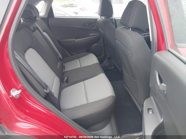 12714752 :رقم المزاد ، KM8K12AAXJU117079 vin ، 2018 Hyundai Kona Se مزاد بيع