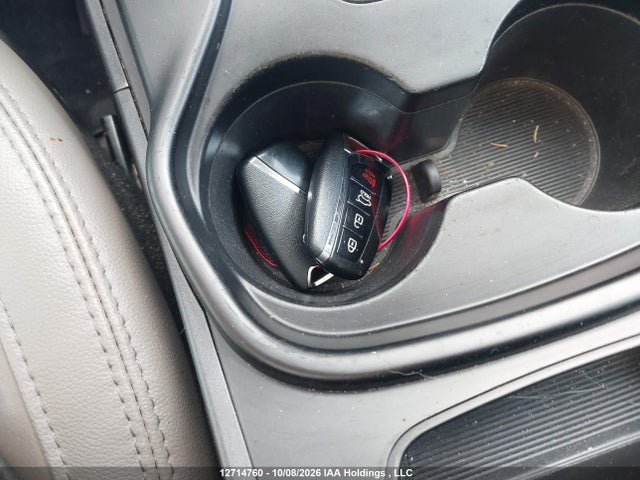 5XYZUDLA2HG458569 Hyundai SANTA FE SPORT
