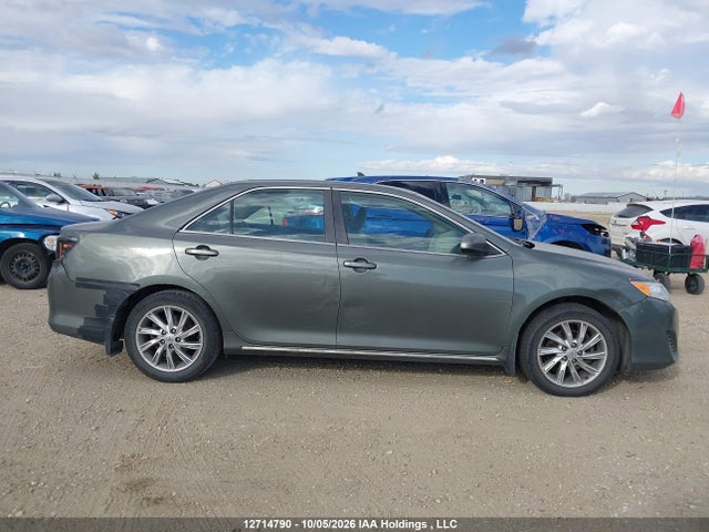 12714790 :رقم المزاد ، 4T1BF1FK4CU566029 vin ، 2012 Toyota Camry Se/le/xle مزاد بيع