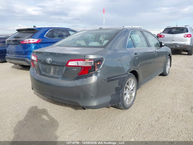 12714790 :رقم المزاد ، 4T1BF1FK4CU566029 vin ، 2012 Toyota Camry Se/le/xle مزاد بيع