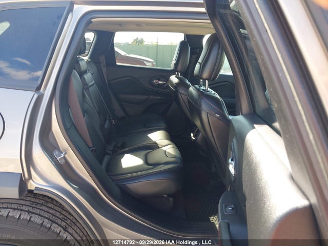 Продаж на аукціоні авто 2016 Jeep Cherokee Trailhawk, vin: 1C4PJMBS4GW365984, номер лоту: 12714792