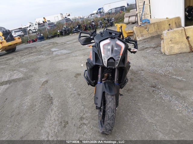 KTM 1290 Super Adventure S 2023 VBKV79405PM973179 Image 5