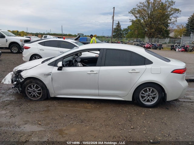 Продаж на аукціоні авто 2021 Toyota Corolla, vin: JTDBAMDE3MJ027566, номер лоту: 12714896