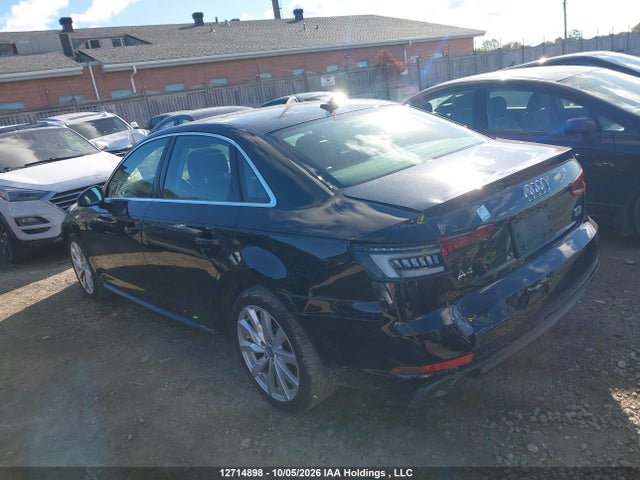 WAUANAF46JN018610 Audi A4 Komfort
