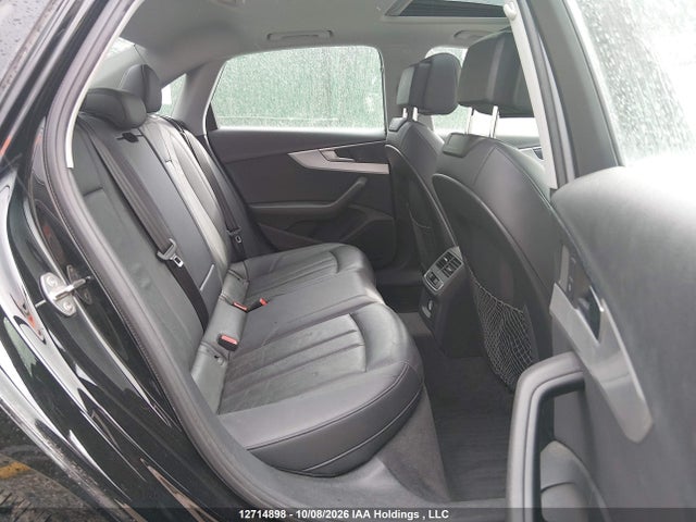 WAUANAF46JN018610 Audi A4 Komfort