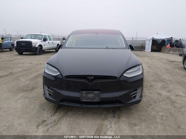 Продажа на аукционе авто 2016 Tesla Model X, vin: 5YJXCBE48GF014088, номер лота: 12714911