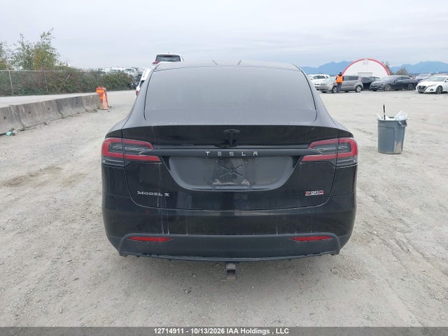 Продажа на аукционе авто 2016 Tesla Model X, vin: 5YJXCBE48GF014088, номер лота: 12714911