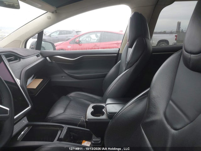 Продажа на аукционе авто 2016 Tesla Model X, vin: 5YJXCBE48GF014088, номер лота: 12714911