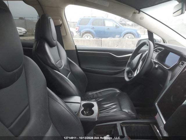Продажа на аукционе авто 2016 Tesla Model X, vin: 5YJXCBE48GF014088, номер лота: 12714911