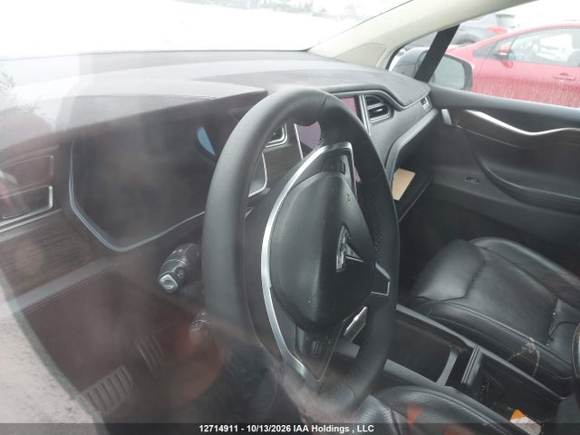 Продажа на аукционе авто 2016 Tesla Model X, vin: 5YJXCBE48GF014088, номер лота: 12714911