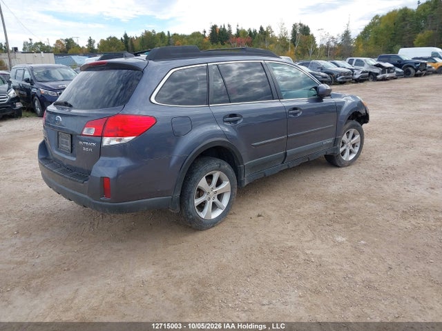 Subaru Outback 3.6r Limited 2014 4S4BRDLC9E2230459 Image 4