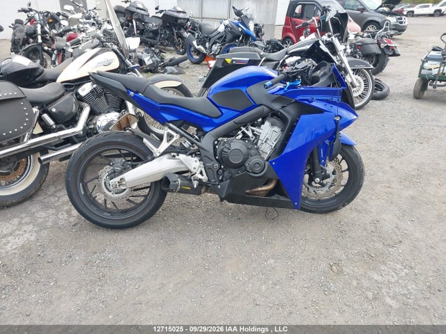 12715025 :رقم المزاد ، MLHRC7463F5100074 vin ، 2015 Honda Cbr650 F مزاد بيع