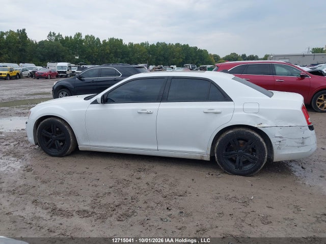Продажа на аукционе авто 2013 Chrysler 300, vin: 2C3CCAAG0DH694121, номер лота: 12715041