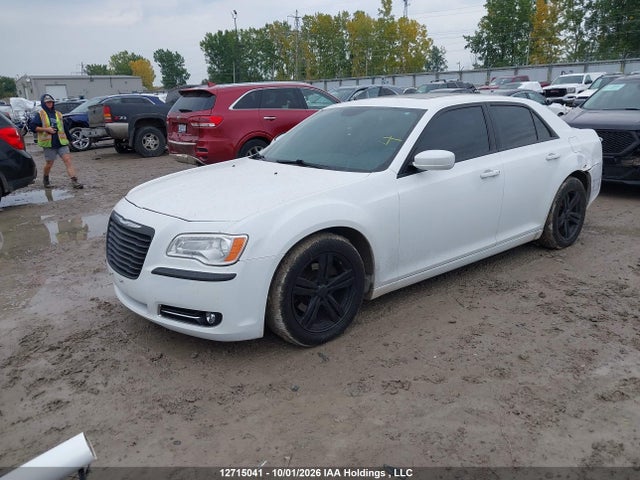 Продажа на аукционе авто 2013 Chrysler 300, vin: 2C3CCAAG0DH694121, номер лота: 12715041