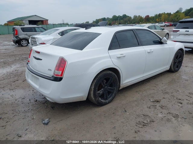 Продажа на аукционе авто 2013 Chrysler 300, vin: 2C3CCAAG0DH694121, номер лота: 12715041