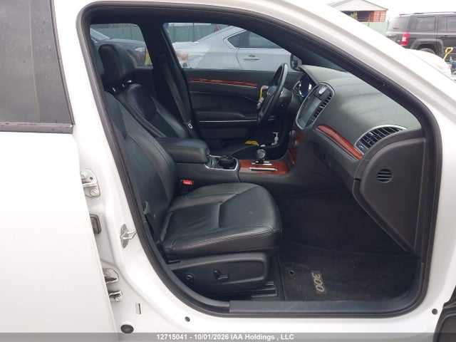 Продажа на аукционе авто 2013 Chrysler 300, vin: 2C3CCAAG0DH694121, номер лота: 12715041