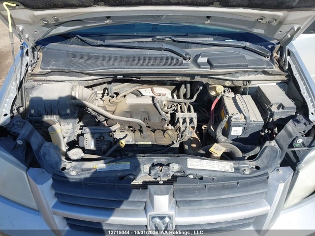 12715044 :رقم المزاد ، 2D4RN4DE4AR256626 vin ، 2010 Dodge Grand Caravan Se مزاد بيع