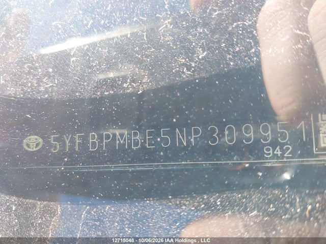 12715048 :رقم المزاد ، 5YFBPMBE5NP309951 vin ، 2022 Toyota Corolla Le/xle مزاد بيع