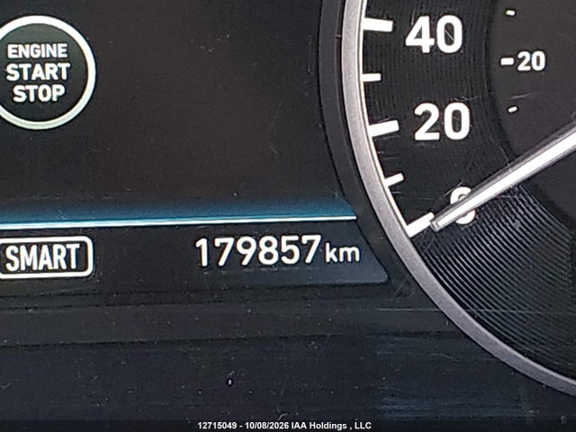 Genesis G90 Ultimate 2017 KMHG54JH5HU025228 Image 15