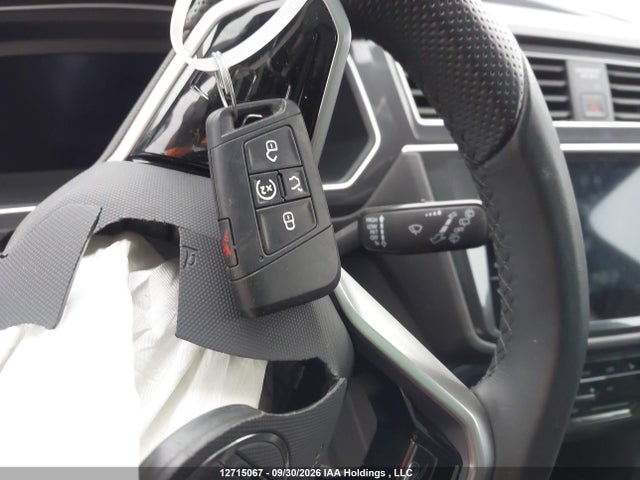 3VV8B7AX5RM063964 Volkswagen Tiguan Se R-line Black