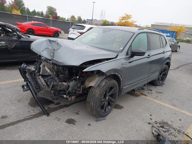 3VV8B7AX5RM063964 Volkswagen Tiguan Se R-line Black