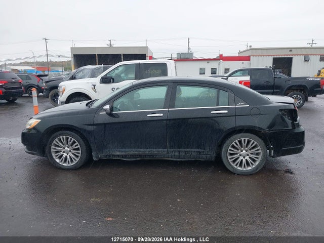 12715070 :رقم المزاد ، 1C3CCBCG3EN178122 vin ، 2014 Chrysler 200 مزاد بيع