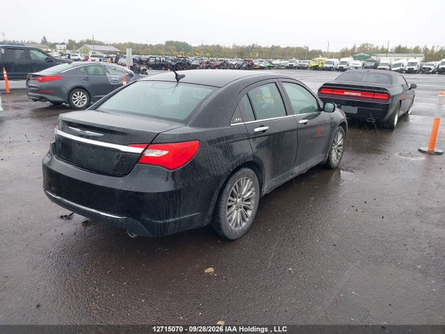 12715070 :رقم المزاد ، 1C3CCBCG3EN178122 vin ، 2014 Chrysler 200 مزاد بيع