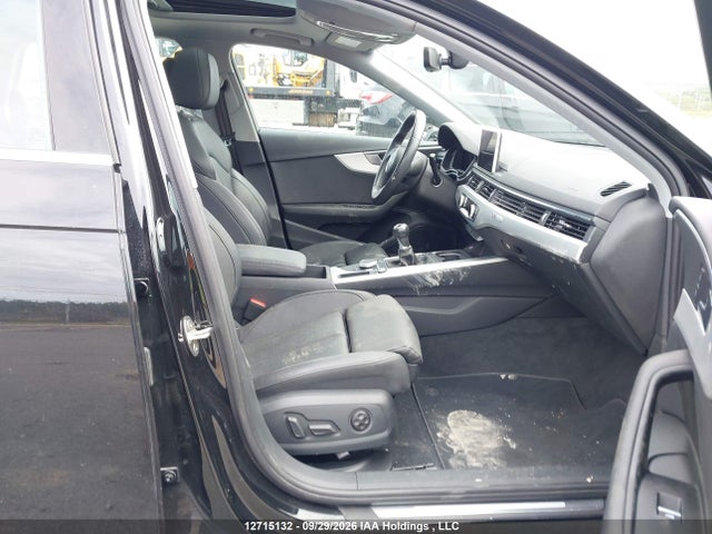 12715132 :رقم المزاد ، WAURNAF4XHN072019 vin ، 2017 Audi A4 Prestige مزاد بيع