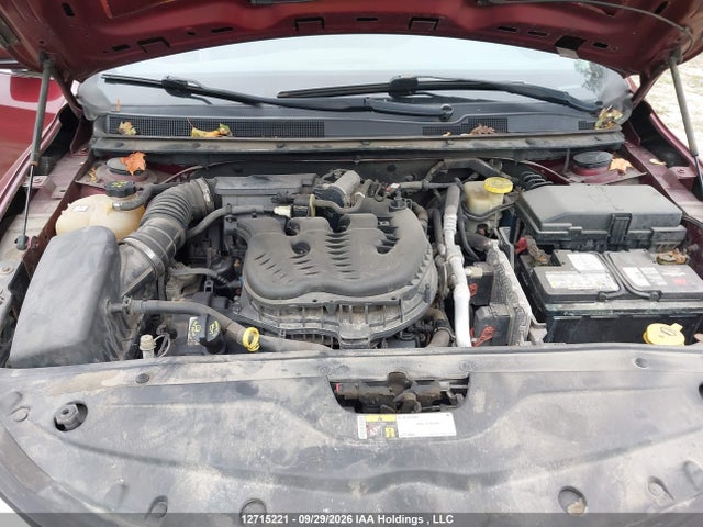 Chrysler 200 C 2016 1C3CCCCG5GN163470 Image 10