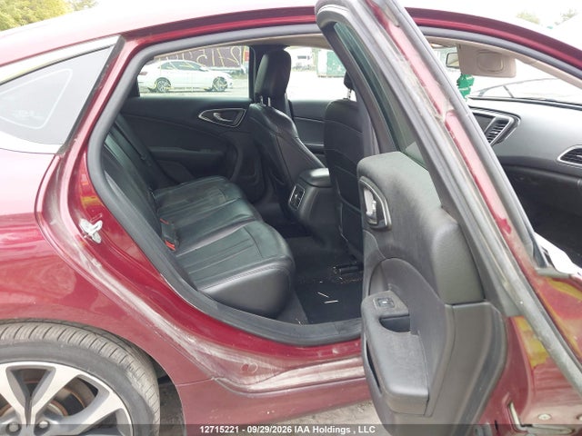 Chrysler 200 C 2016 1C3CCCCG5GN163470 Image 8