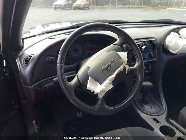 12715228 :رقم المزاد ، 1FAFP40472F166313 vin ، 2002 Ford Mustang مزاد بيع
