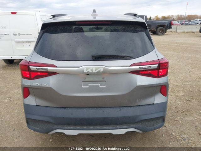 2022 Kia Seltos Lx მანქანა იყიდება აუქციონზე, vin: KNDEPCAA0N7310092, აუქციონის ნომერი: 12715282