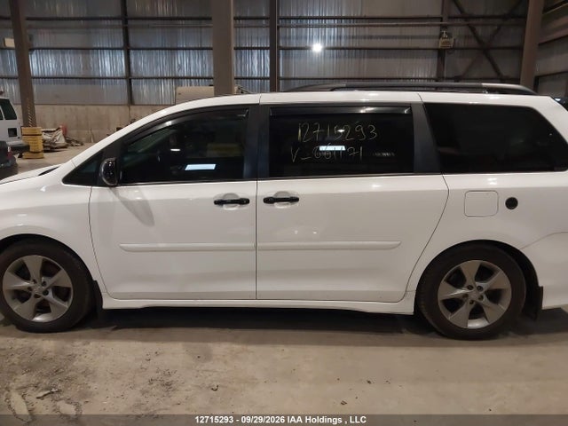 12715293 :رقم المزاد ، 5TDXZ3DC6LS061171 vin ، 2020 Toyota Sienna Se 8-passenger مزاد بيع