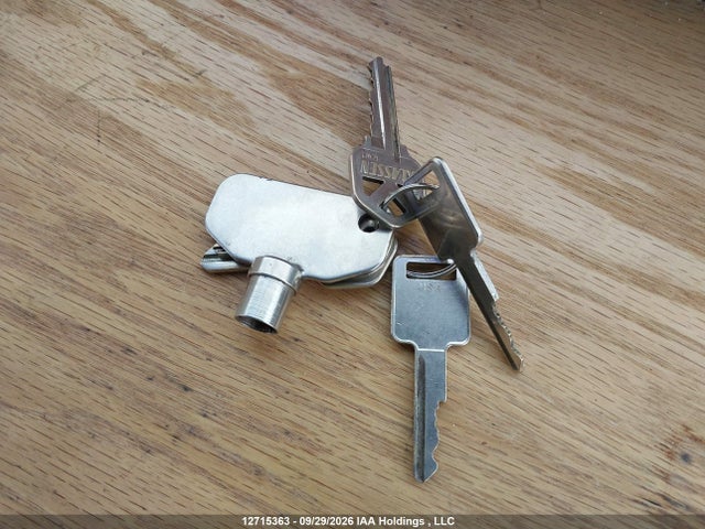 12715363 :رقم المزاد ، 1GBLP37J6X3303953 vin ، 1999 Chevrolet P30 مزاد بيع