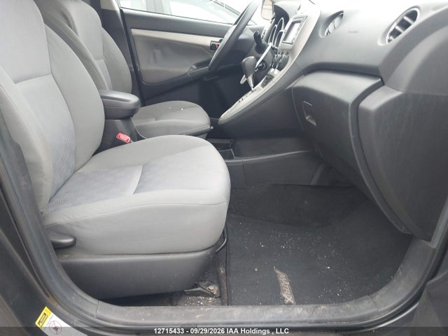 12715433 :رقم المزاد ، 2T1KU4EE5AC407148 vin ، 2010 Toyota Matrix Wagon مزاد بيع