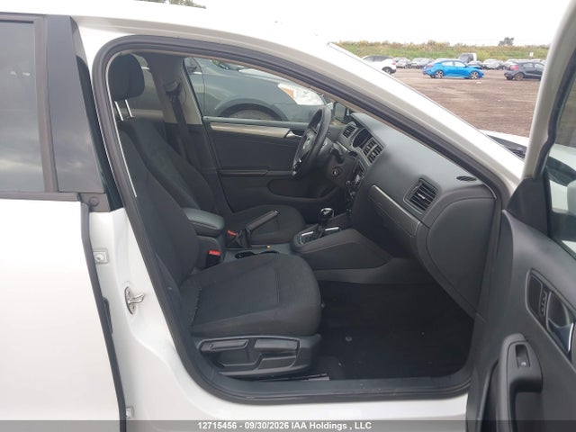 Продажа на аукционе авто 2016 Volkswagen Jetta, vin: 3VW267AJ4GM385042, номер лота: 12715456