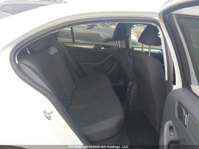 Продажа на аукционе авто 2016 Volkswagen Jetta, vin: 3VW267AJ4GM385042, номер лота: 12715456