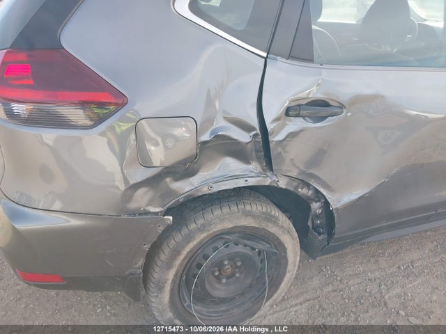 12715473 :رقم المزاد ، 5N1AT2MV3JC736665 vin ، 2018 Nissan Rogue Sv/sl مزاد بيع