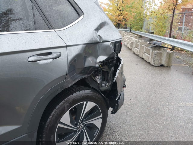 3VVUC7B29SM066998 Volkswagen TAOS SE