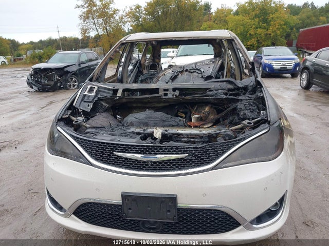Chrysler Pacifica Limited 2017 2C4RC1GG6HR643042 Image 6