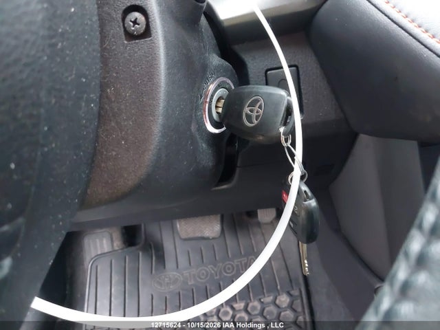 2T3JFREV9GW520067 Toyota RAV4 SE