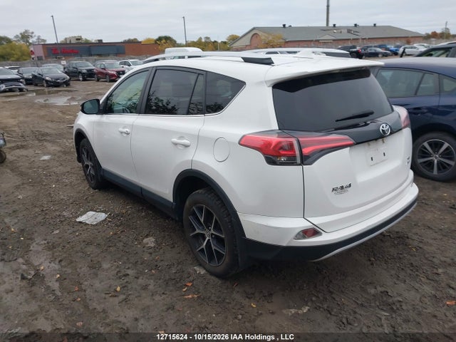 2T3JFREV9GW520067 Toyota RAV4 SE