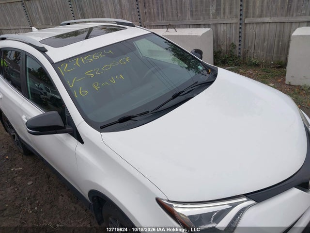 2T3JFREV9GW520067 Toyota RAV4 SE