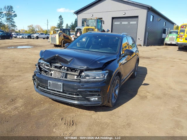 3VV4B7AX8MM056126 Volkswagen Tiguan Highline