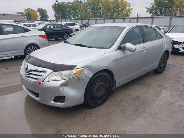 2010 Toyota Camry Le მანქანა იყიდება აუქციონზე, vin: 4T1BF3EK9AU064661, აუქციონის ნომერი: 12715683