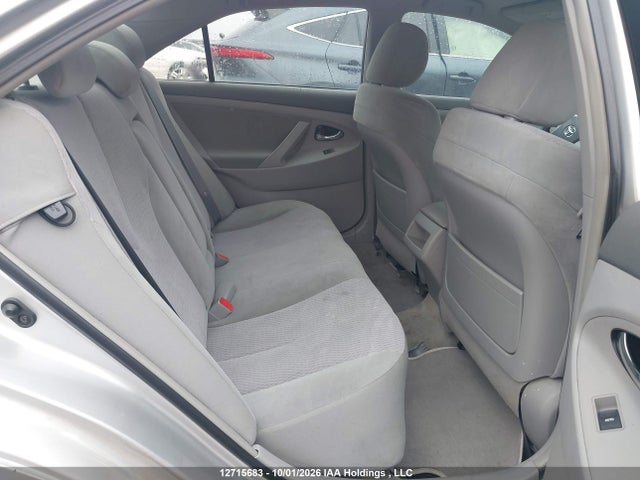 2010 Toyota Camry Le მანქანა იყიდება აუქციონზე, vin: 4T1BF3EK9AU064661, აუქციონის ნომერი: 12715683