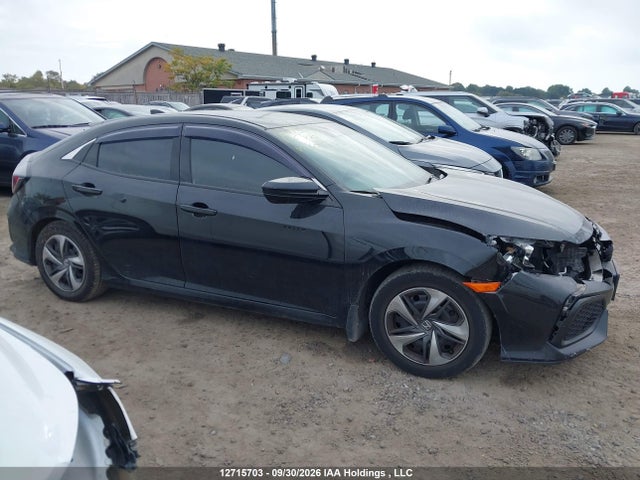12715703 :رقم المزاد ، SHHFK7H34KU303300 vin ، 2019 Honda Civic Hatchback مزاد بيع