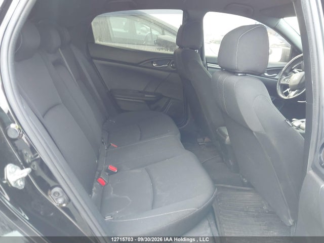 12715703 :رقم المزاد ، SHHFK7H34KU303300 vin ، 2019 Honda Civic Hatchback مزاد بيع