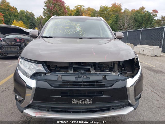 12715742 :رقم المزاد ، JA4JZ3AX1GZ602817 vin ، 2016 Mitsubishi Outlander Se مزاد بيع